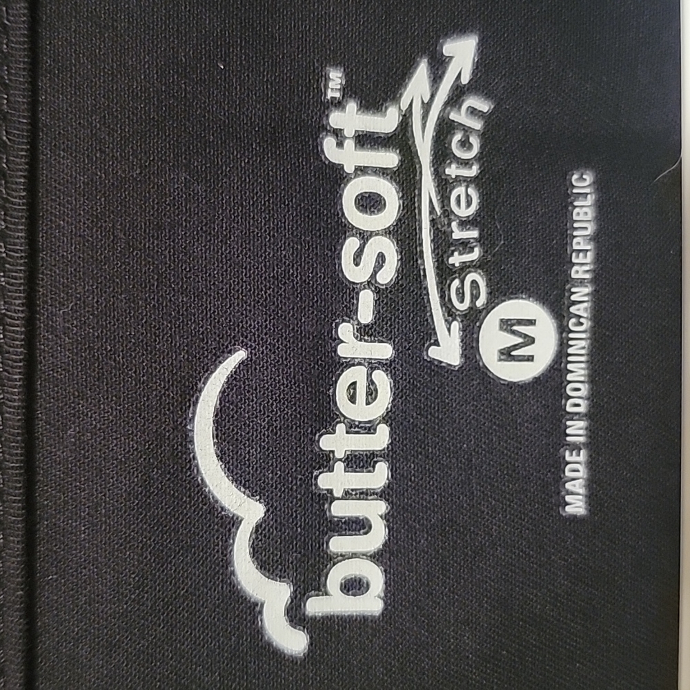 Buttersoft Scrub Top - Picture 2 of 3